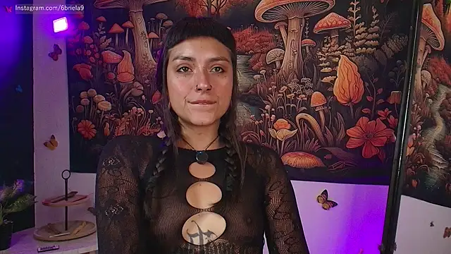 6Briela9  online show from April 28, 2:38 am