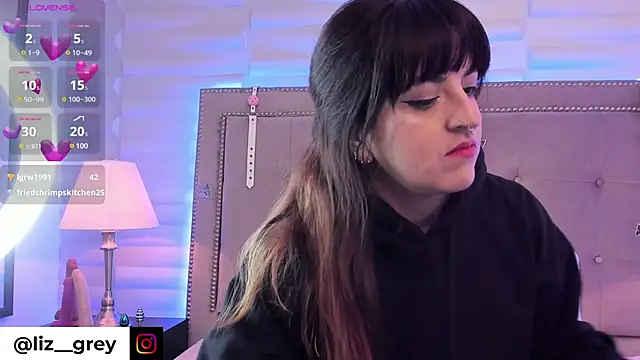 Liz grey  online show from February 13, 2:45 am