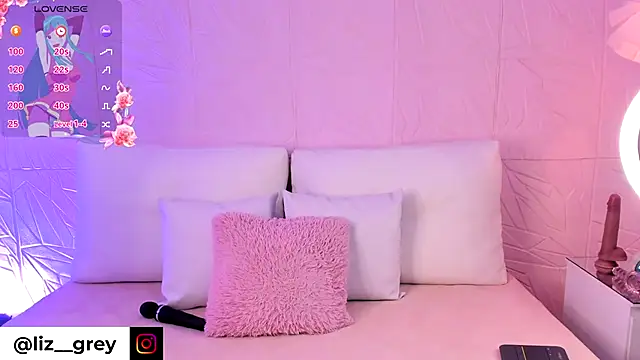 Liz grey  online show from October 15, 3:17 am