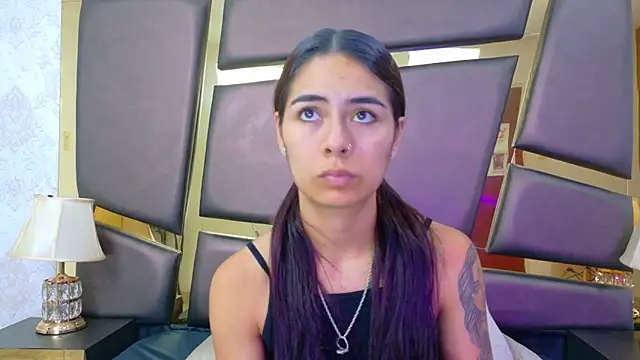 NicoleEsposito online show from November 12, 12:49 pm