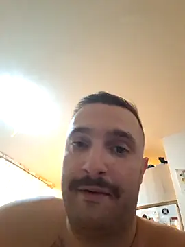 Snapshot of Zlyzloba21 chatting on October 23, 3:06 am Zlyzloba21 online show from October 23, 3:06 am