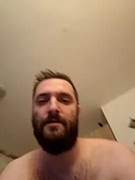 Snapshot of Zlyzloba21 chatting on November 28, 2:14 am Zlyzloba21 online show from November 28, 2:14 am