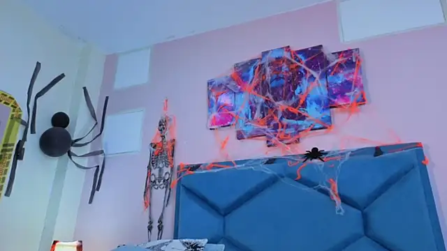 Snapshot of Kaataleya_horny chatting on October 23, 4:56 am Kaataleya horny online show from October 23, 4:56 am