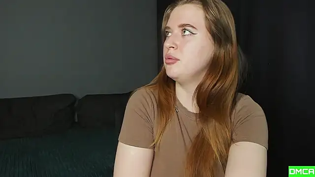 Pinku kitsune online show from November 21, 5:11 pm