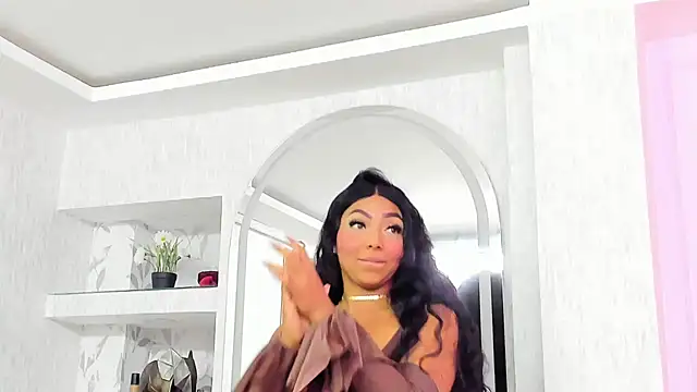 HaileeRoberts online show from December 1, 12:32 pm