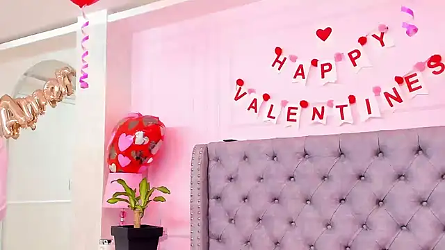 HaileeRoberts online show from February 13, 12:12 pm