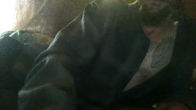 Snapshot of luke_thighwalker2469 chatting on November 8, 12:11 am luke thighwalker2469 online show from November 8, 12:11 am