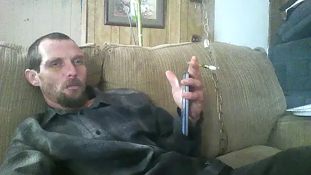 Snapshot of luke_thighwalker2469 chatting on December 15, 6:01 pm luke thighwalker2469 online show from December 15, 6:01 pm