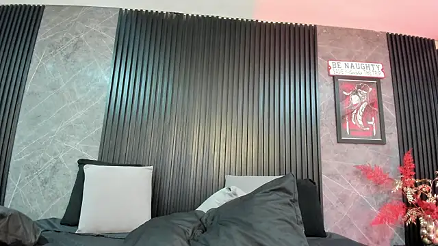BambiiQueen online show from December 18, 11:24 am