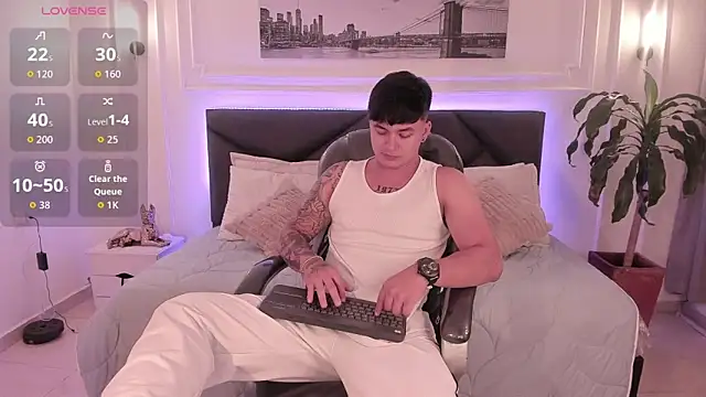 Cristopher strong online show from November 16, 10:43 am