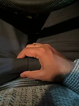 Snapshot of nikindian2024 chatting on January 28, 12:43 pm nikindian2024 online show from January 28, 12:43 pm