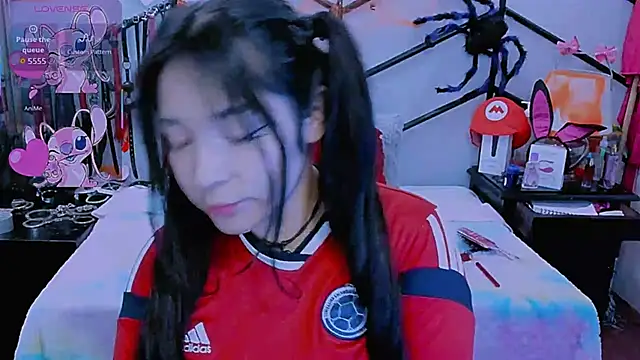 AlanaLuck online show from October 18, 6:41 pm