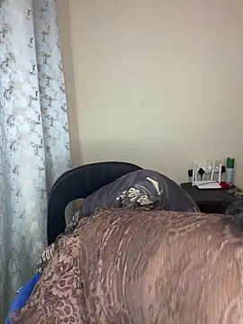 Snapshot of DarkBerry87 chatting on March 4, 7:42 pm DarkBerry87 online show from March 4, 7:42 pm