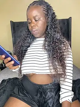 Snapshot of DarkBerry87 chatting on April 8, 2:00 am DarkBerry87 online show from April 8, 2:00 am