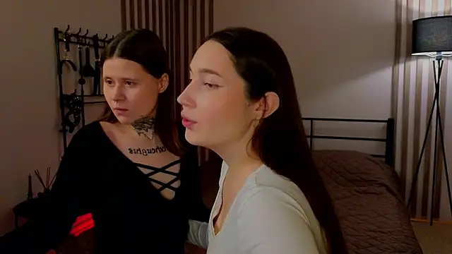 Snapshot of domDani_subMay chatting on March 13, 9:32 am domDani subMay online show from March 13, 9:32 am