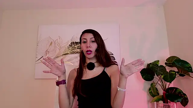 luna willians online show from March 26, 9:09 pm