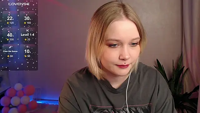 0urAlexa online show from December 18, 7:52 pm