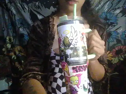 GATIINHA003 online show from December 2, 2:12 pm