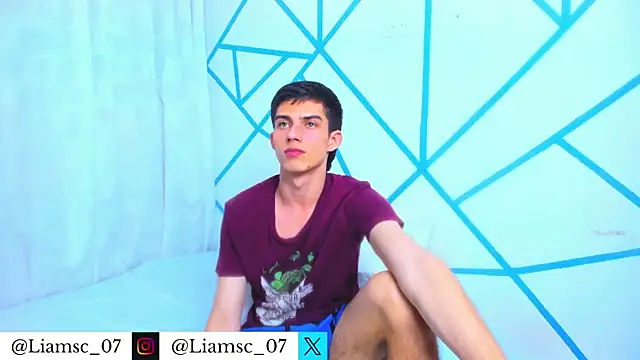 liam scott77 online show from December 18, 2:39 am