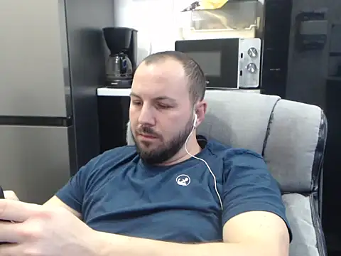 nickolastheboy online show from December 18, 12:27 am