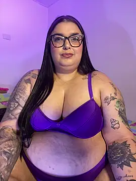 Snapshot of Apriilpeach_ chatting on October 10, 9:03 pm Apriilpeach  online show from October 10, 9:03 pm