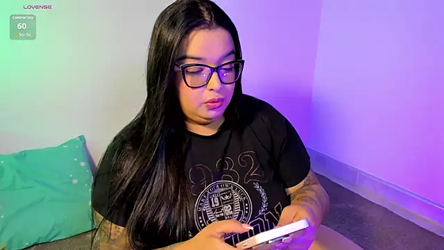 Snapshot of Apriilpeach_ chatting on May 5, 6:16 pm Apriilpeach online show from May 5, 6:16 pm