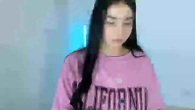 Snapshot of Natasha_su_ chatting on September 17, 11:17 pm Natasha su online show from September 17, 11:17 pm