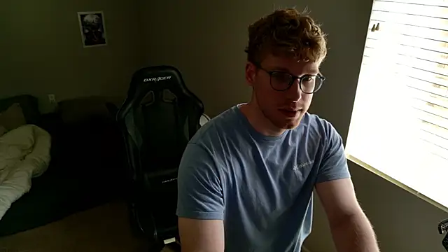 BlueEyedTallGuy94 online show from July 6, 9:39 pm
