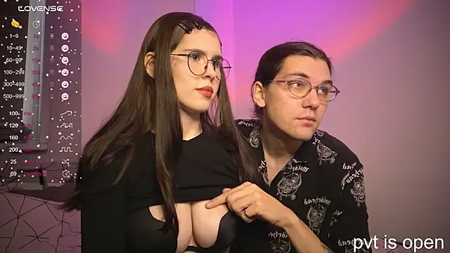 Snapshot of passiondesire_ chatting on October 15, 8:25 am passiondesire online show from October 15, 8:25 am