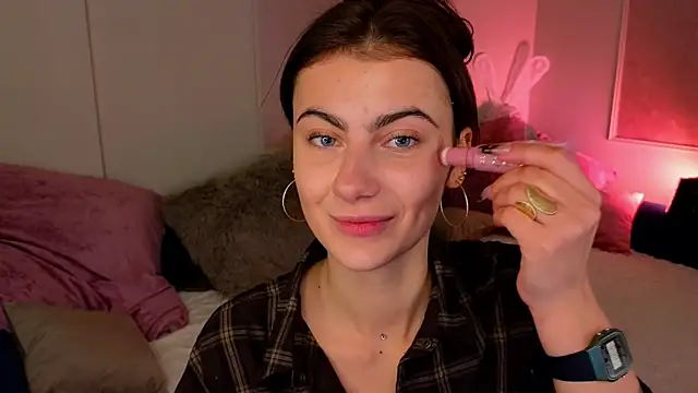 tomorrows day online show from October 27, 9:30 pm