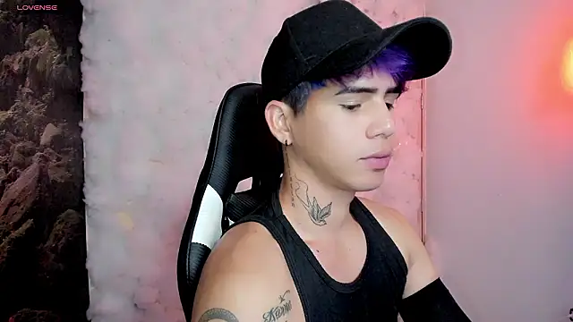 Tayson Rivers online show from February 12, 9:54 pm