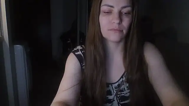 Snapshot of AnnaDiamond1 chatting on February 25, 10:08 pm AnnaDiamond1 online show from February 25, 10:08 pm