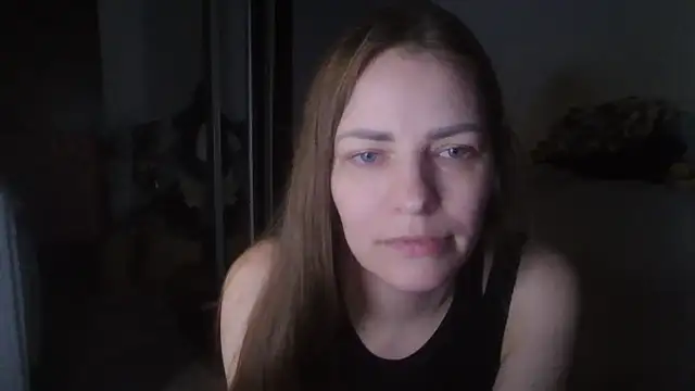 Snapshot of AnnaDiamond1 chatting on May 15, 9:44 pm AnnaDiamond1 online show from May 15, 9:44 pm