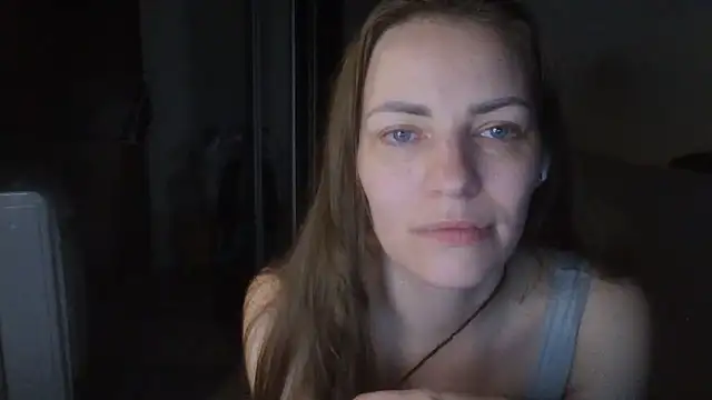Snapshot of AnnaDiamond1 chatting on June 3, 8:47 pm AnnaDiamond1 online show from June 3, 8:47 pm