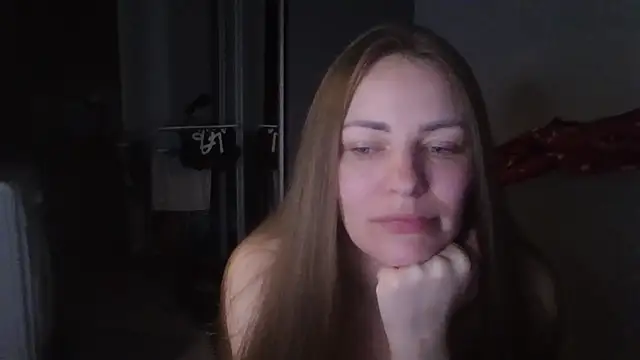 Snapshot of AnnaDiamond1 chatting on June 4, 8:26 pm AnnaDiamond1 online show from June 4, 8:26 pm