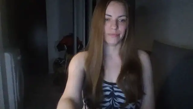 Snapshot of AnnaDiamond1 chatting on June 17, 10:10 pm AnnaDiamond1 online show from June 17, 10:10 pm