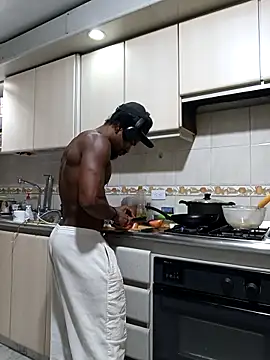 Snapshot of Siriss_boyrag chatting on November 7, 4:23 am Siriss boyrag online show from November 7, 4:23 am