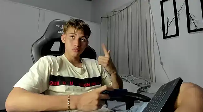 miguel hz online show from March 8, 10:24 pm