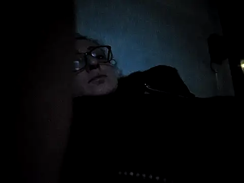 050775 online show from March 20, 11:12 pm