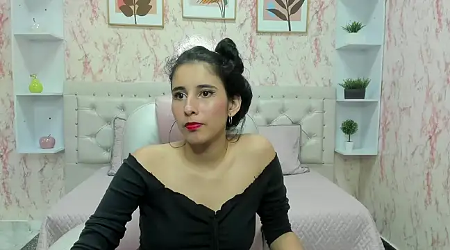 Snapshot of VICTORIA_HOUSTON chatting on February 1, 3:30 am VICTORIA HOUSTON online show from February 1, 3:30 am