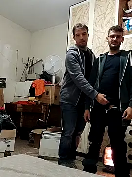 Snapshot of TheKing966 chatting on October 3, 10:40 pm TheKing966 online show from October 3, 10:40 pm