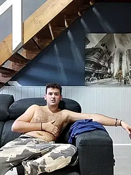 Snapshot of TheKing966 chatting on October 27, 1:04 pm TheKing966 online show from October 27, 1:04 pm