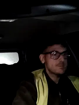 Snapshot of TheKing966 chatting on February 16, 6:37 pm TheKing966 online show from February 16, 6:37 pm