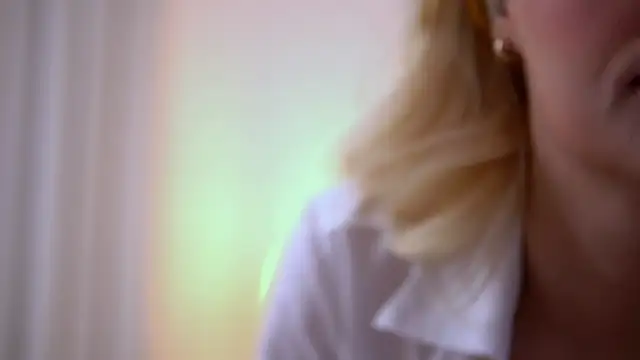 AdelineKing online show from March 3, 2:18 am