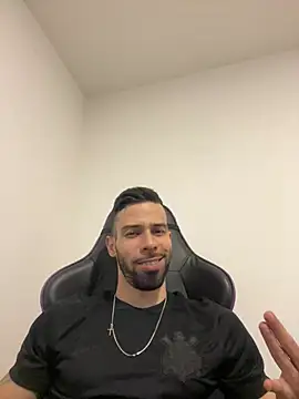 Snapshot of prince-roludo chatting on January 20, 2:03 pm prince-roludo online show from January 20, 2:03 pm