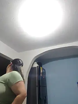 Snapshot of Melinda_bob chatting on February 7, 8:40 am Melinda bob online show from February 7, 8:40 am