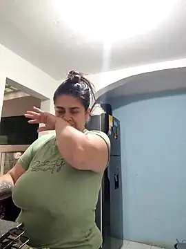 Snapshot of Melinda_bob chatting on February 7, 10:13 pm Melinda bob online show from February 7, 10:13 pm