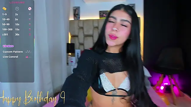 little sophie18 online show from March 14, 6:46 pm