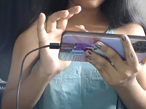 Snapshot of DevilErin chatting on December 22, 9:09 pm DevilErin online show from December 22, 9:09 pm