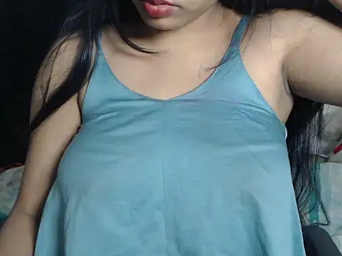 Snapshot of DevilErin chatting on January 3, 9:26 pm DevilErin online show from January 3, 9:26 pm